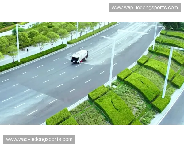 交通新纪元：智慧与绿色并行的出行革新